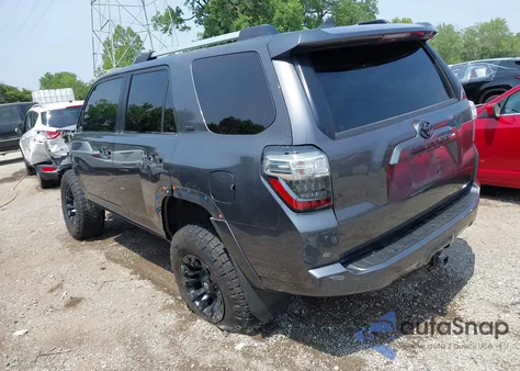 2021 Toyota 4Runner Sr5/Sr5 Premium/Venture/Trail/Limited Night Shade/Trd Off Road/Trd Off Road Premium/Trd Pro z USA, uszkodzony, nr VIN JTENU5JR5M5845189